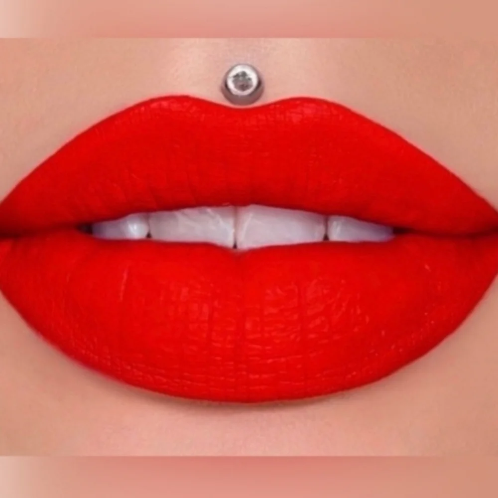 Fire Starter Velvet Trap Lipstick by Jeffree Star - New in Box